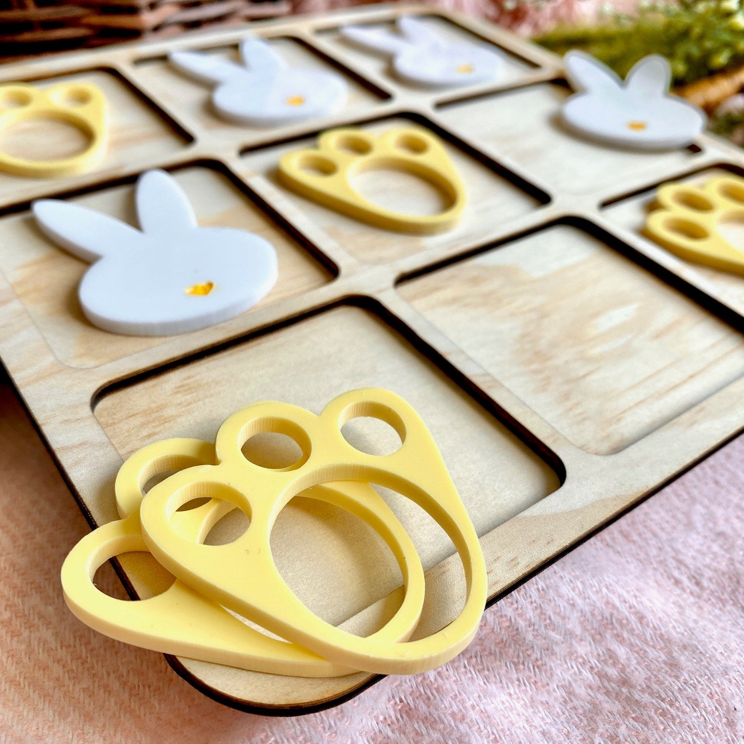 Easter Naughts Noughts Crosses Game