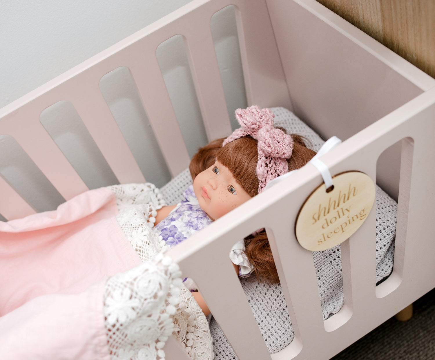 Doll Signs Picnic Sleeping Bows Dollhouse