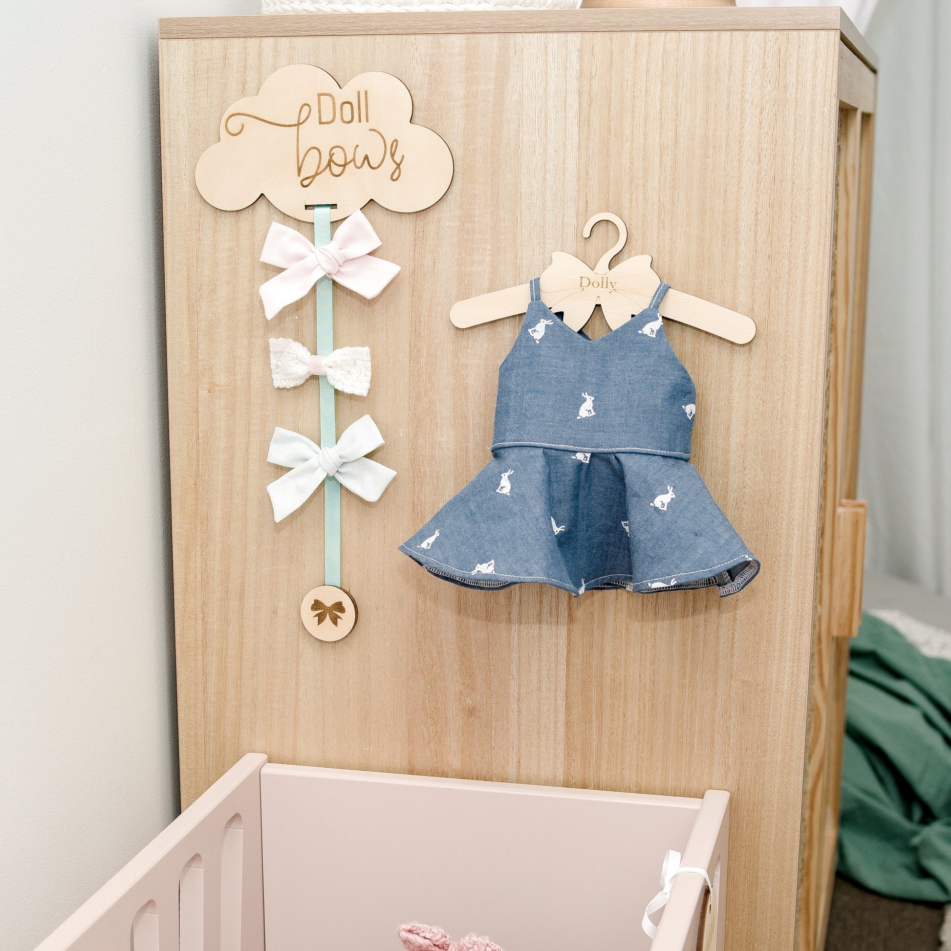 Doll Signs Picnic Sleeping Bows Dollhouse